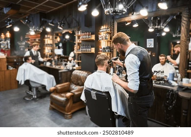: Interior de NEMI Barber Shop en Quito